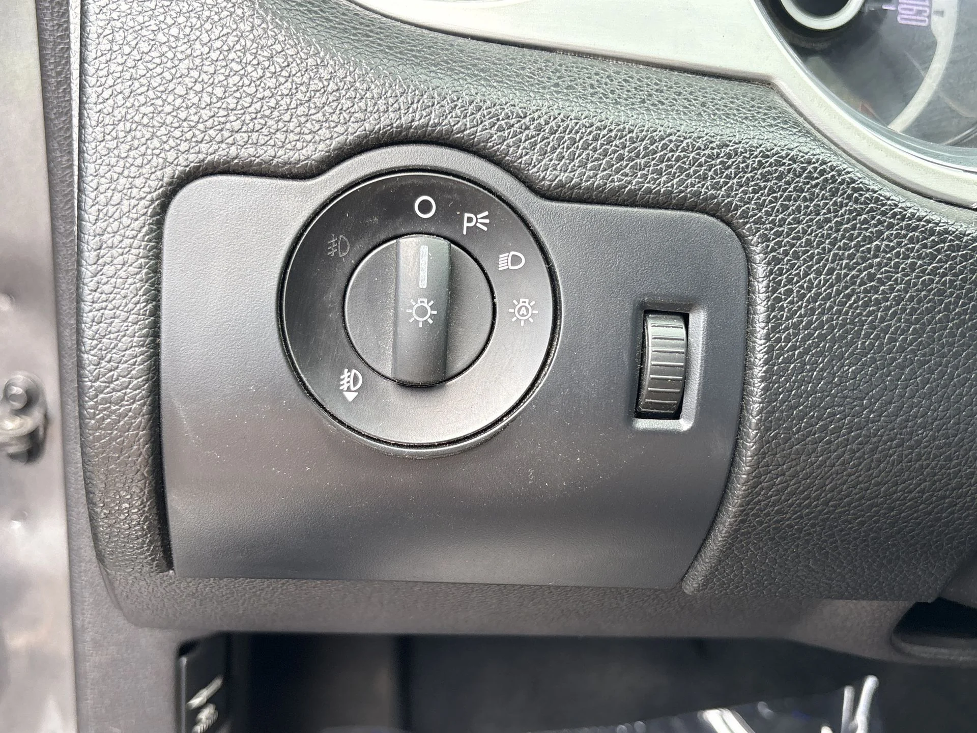 Used 2014 Sterling Gray Metallic Ford GT image 13