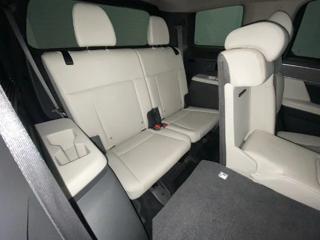 Used 2024 Black Hyundai Limited image 24