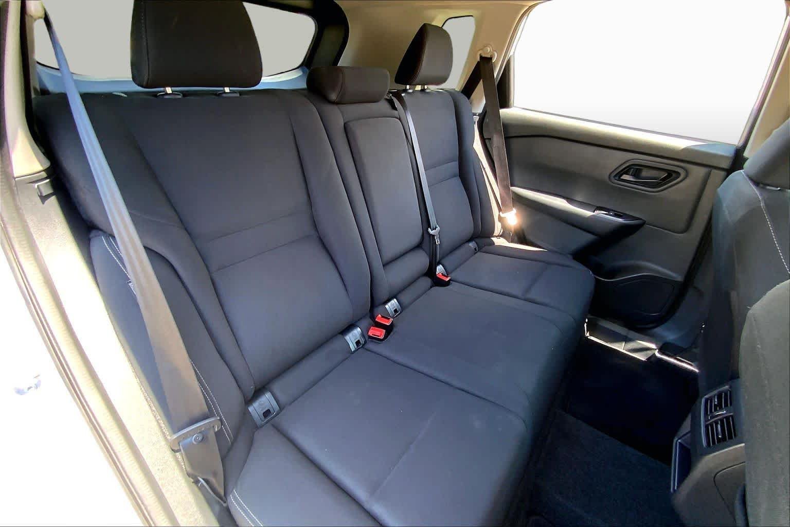 Used 2024 Brilliant Silver Metallic Nissan S image 18
