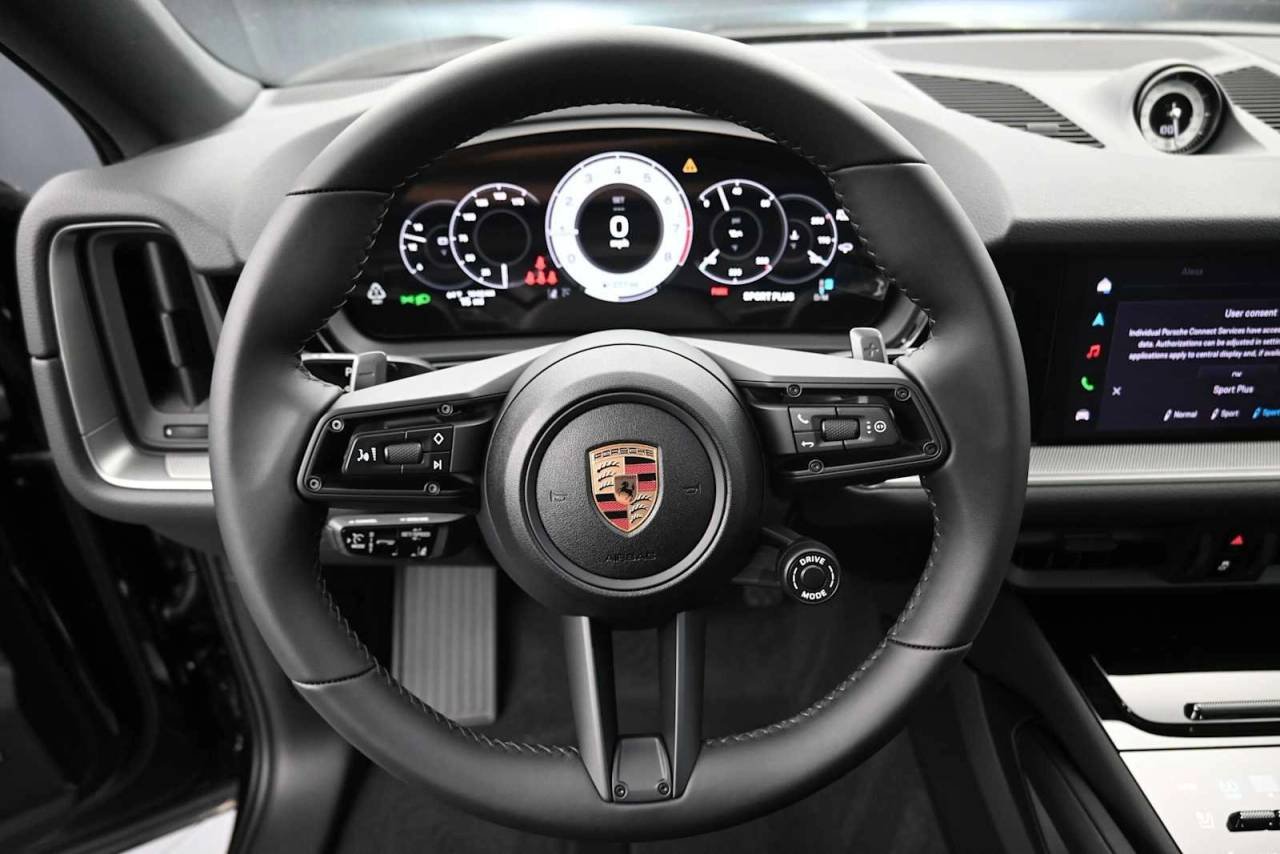 New 2026 Chromite Black Metallic Porsche Coupe image 7