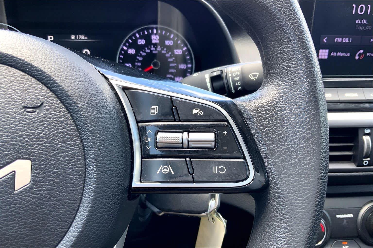 Used 2024 Steel Gray Kia LXS image 24