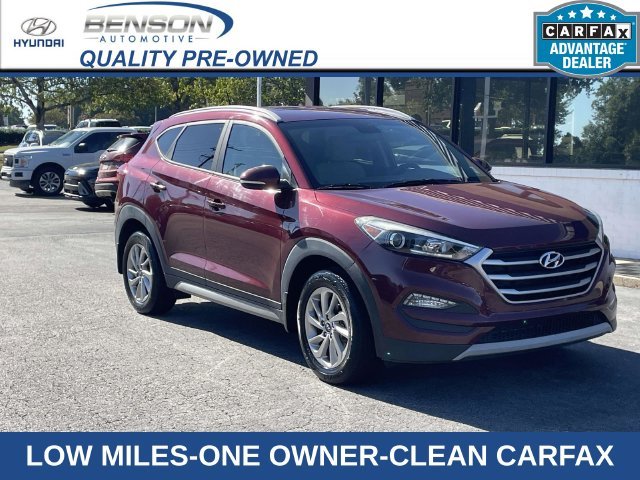 Used 2017 Ruby Hyundai Eco image 1