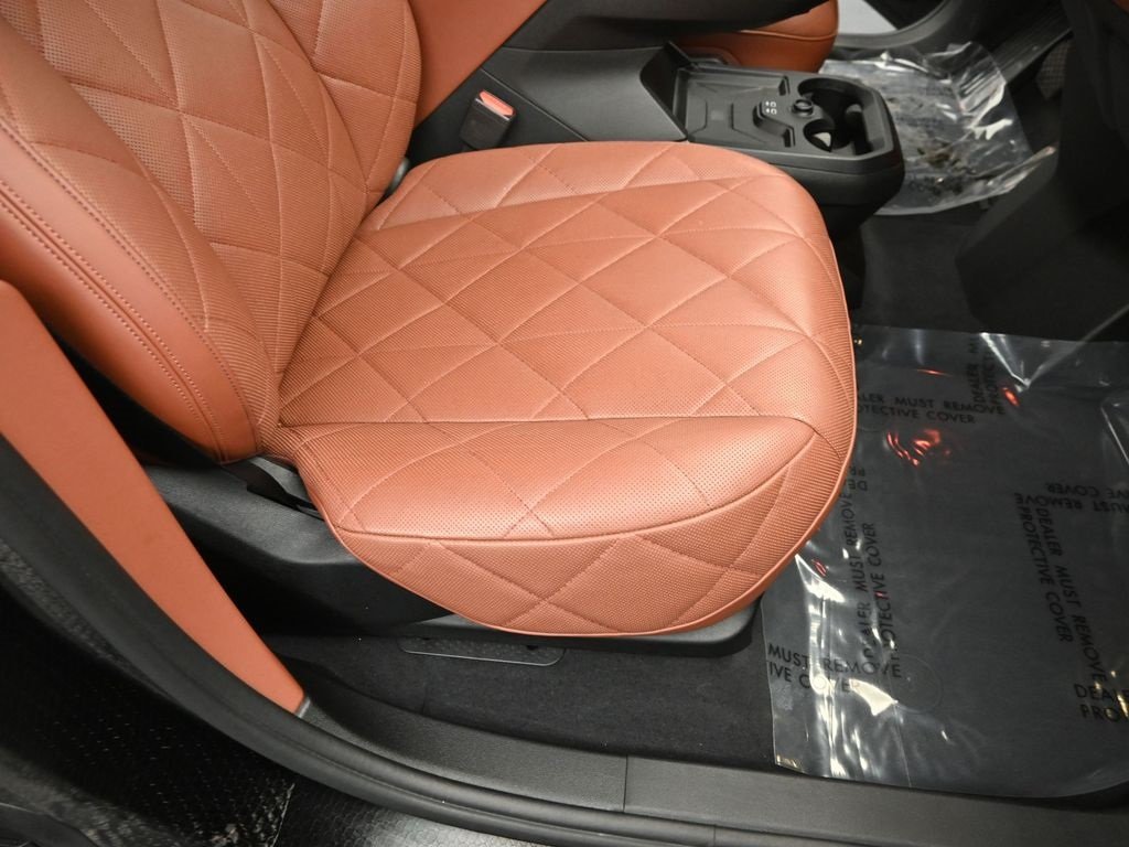 2023 BMW IX - Image 32