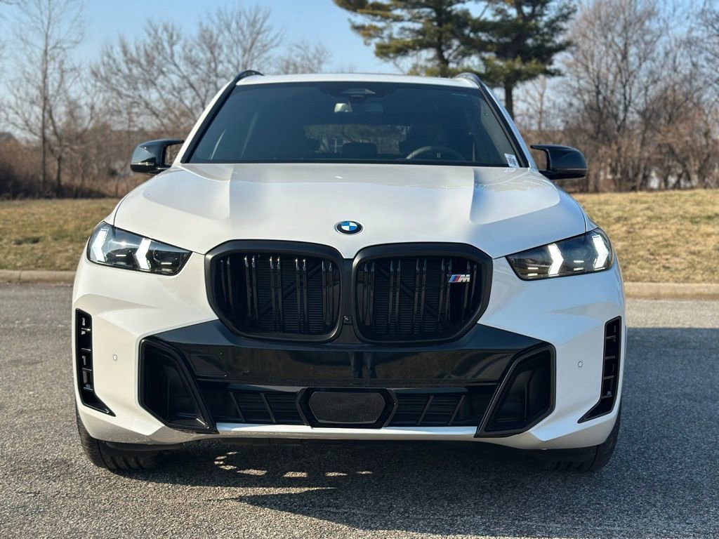 2026 BMW X5 M60i - Photo 2