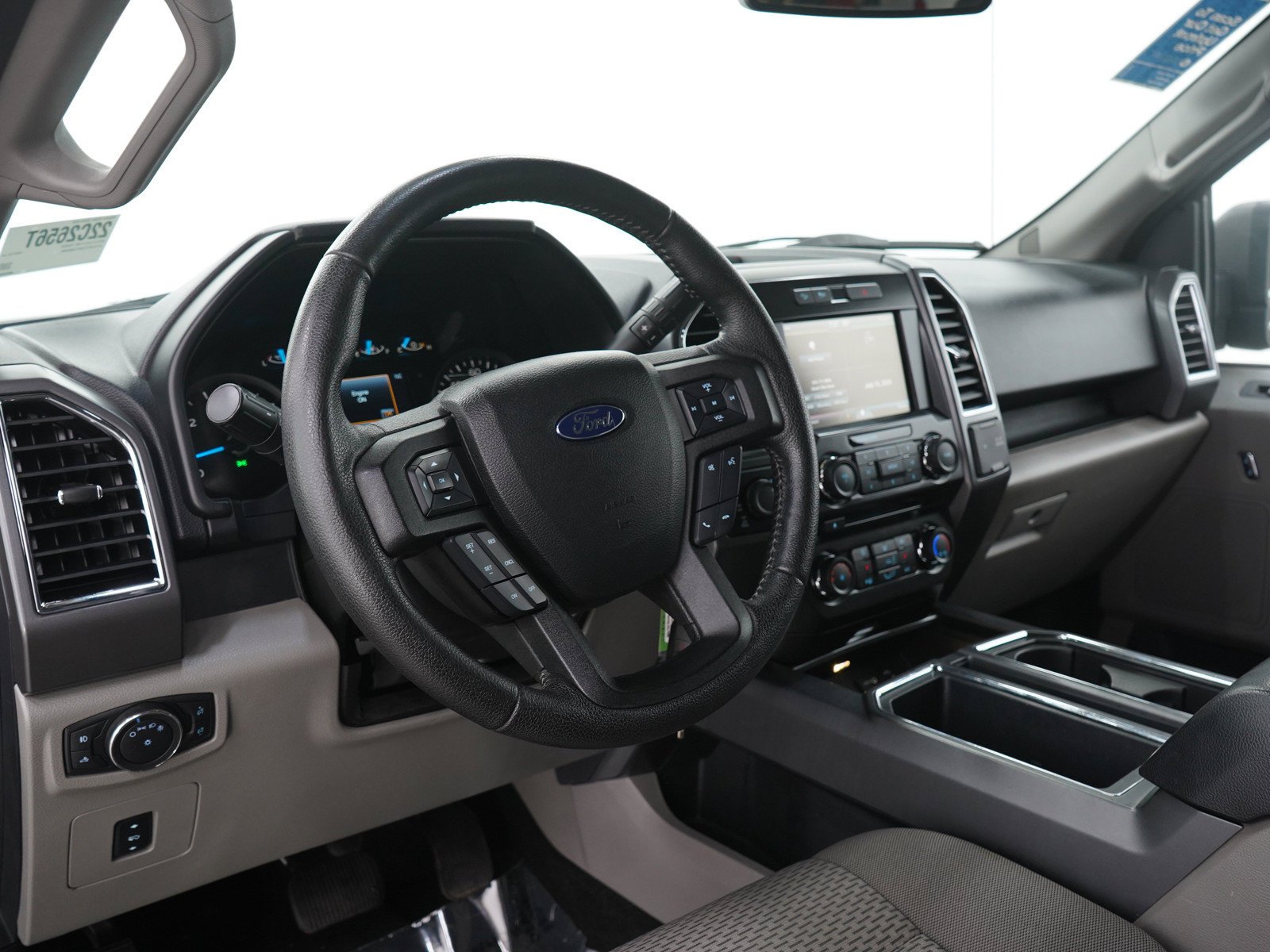 Used 2015  Ford XLT image 26