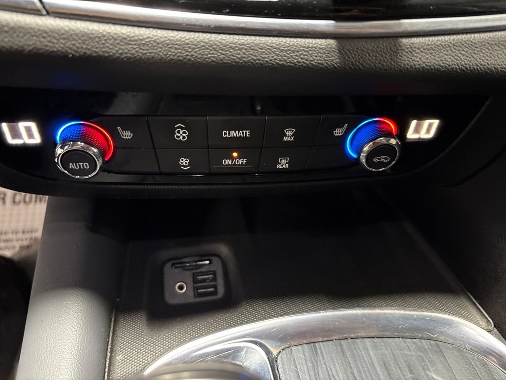 Used 2021 Black Buick Essence image 23