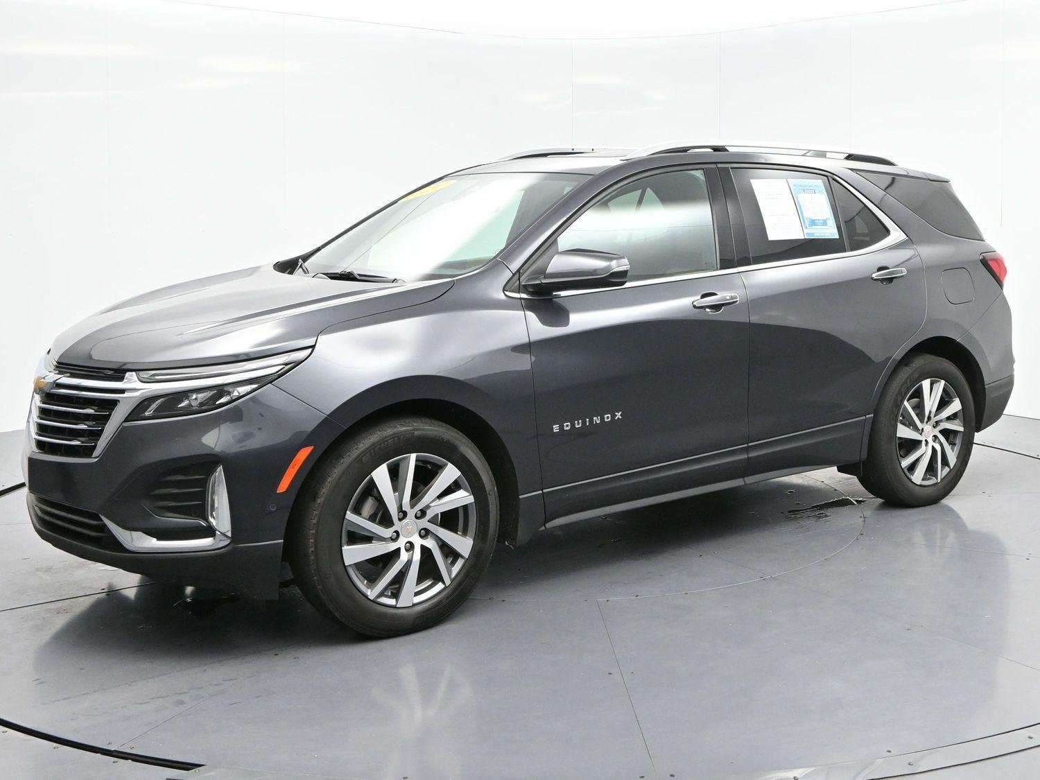 Used 2022 Iron Gray Metallic Chevrolet Premier image 3