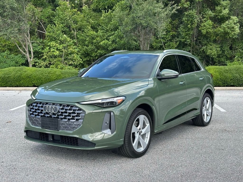 2025 Audi Q5 40 Prestige's photo