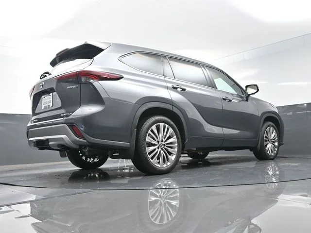 Used 2024 Gray Toyota Platinum image 41