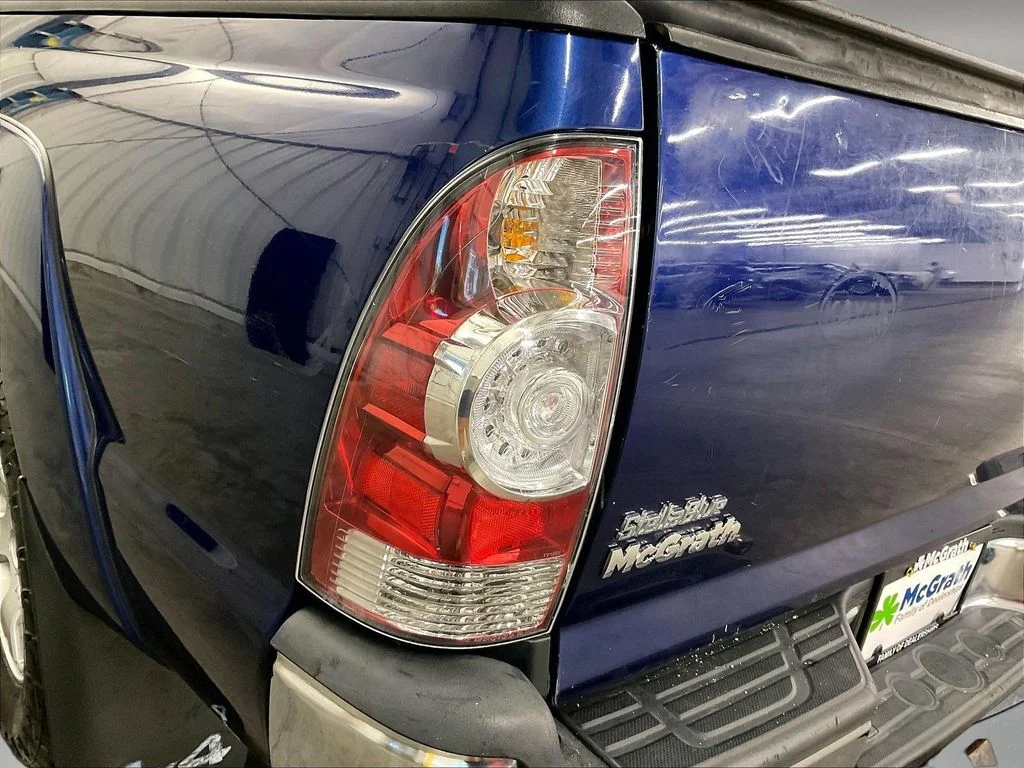 Used 2014 Blue Toyota Base image 35