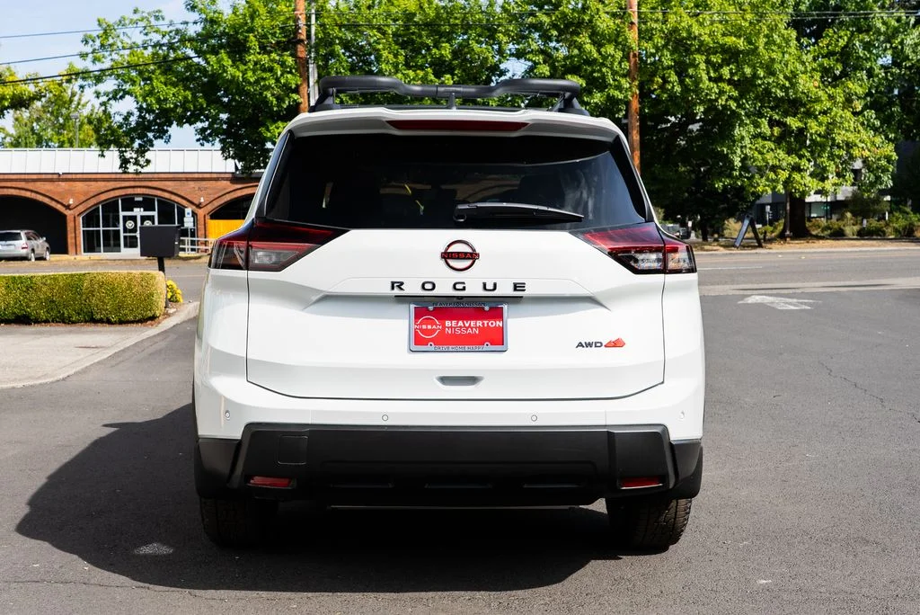 New 2026 Everest White Pearl TriCoat Nissan Rock Creek® image 5
