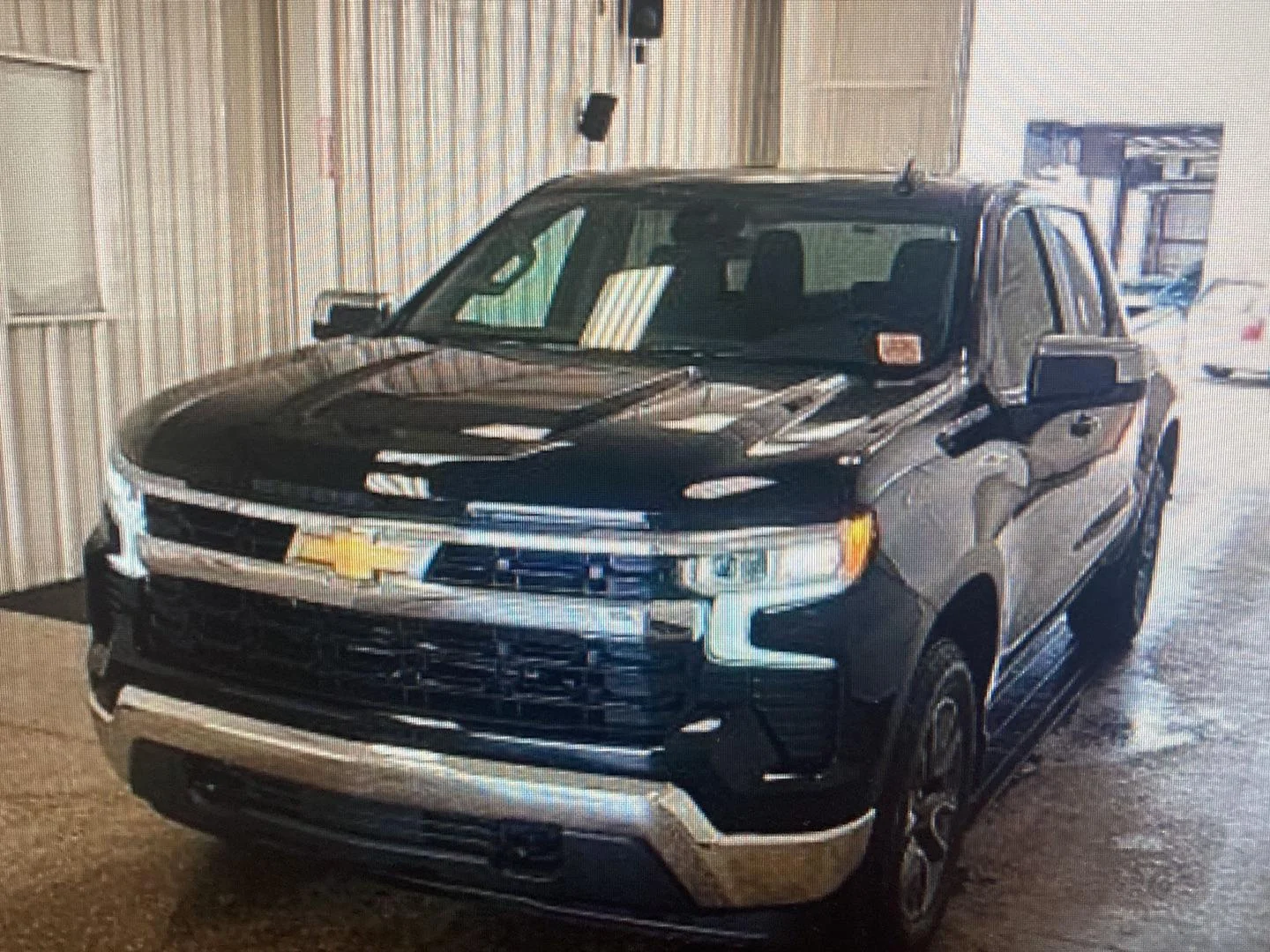 Used 2025 Black Chevrolet LT image 3
