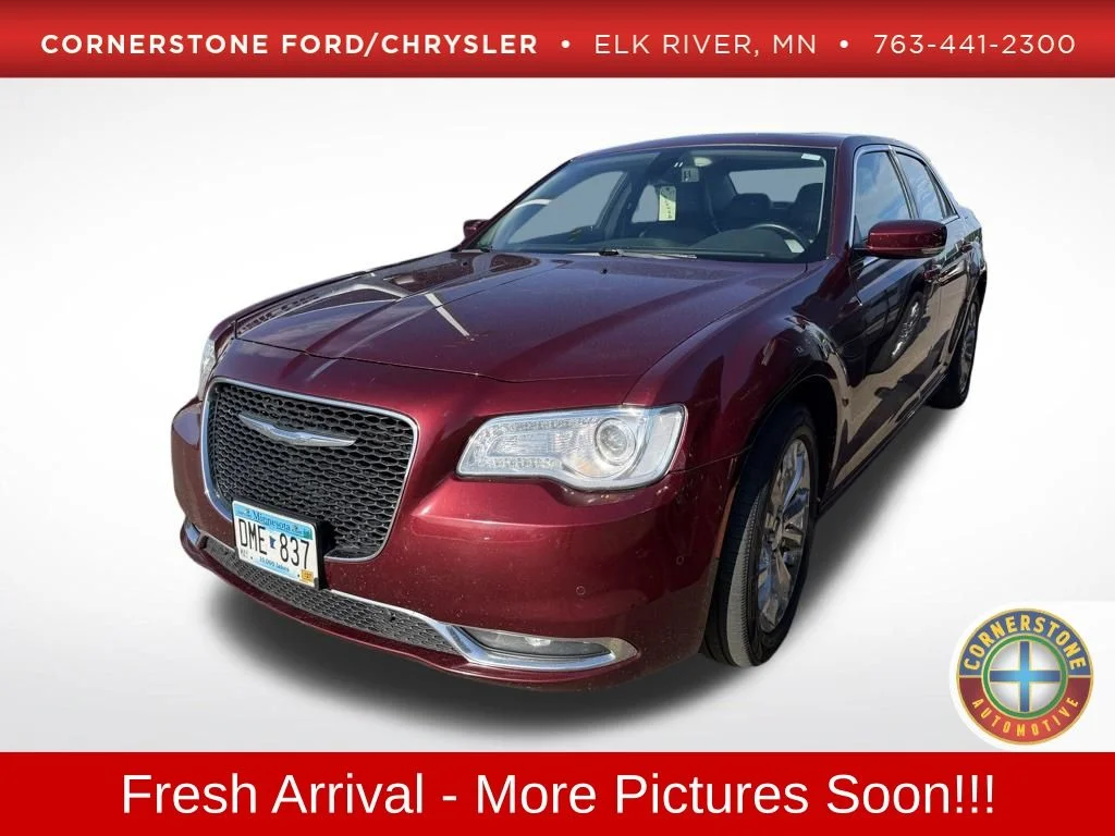 Used 2017 Red Chrysler Limited image 1
