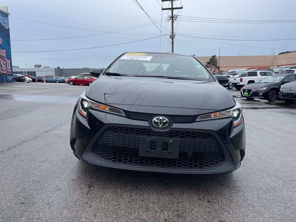 Used 2022 Black Toyota LE image 5