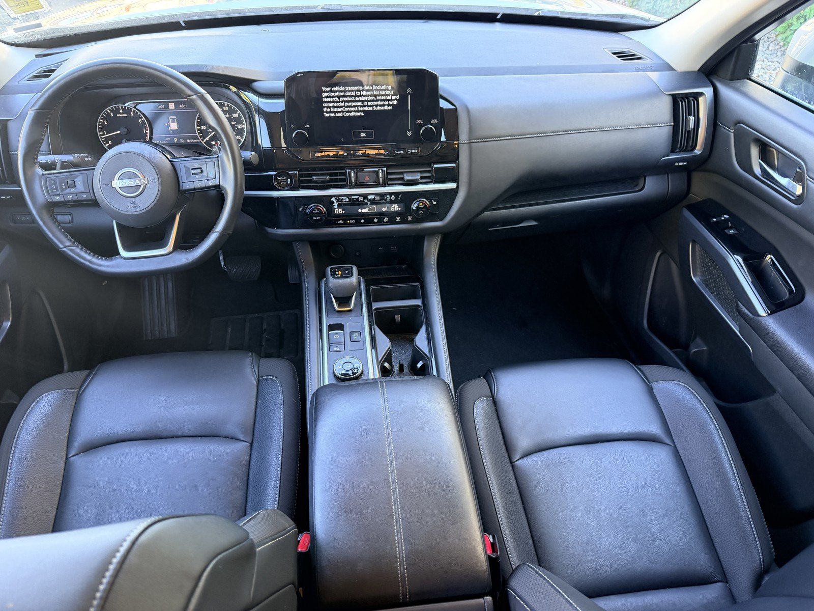 Used 2025 Silver Nissan SL image 22