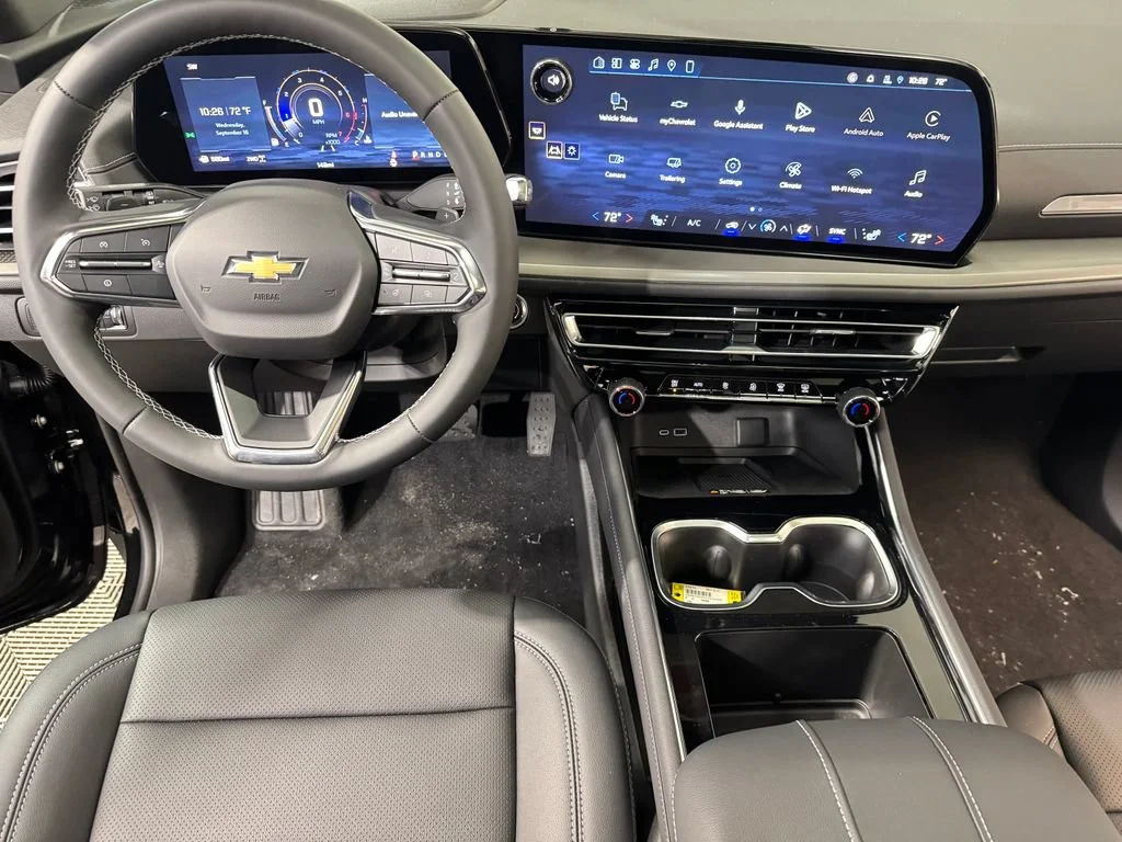New 2027 Mosaic Black Metallic Chevrolet LT image 14