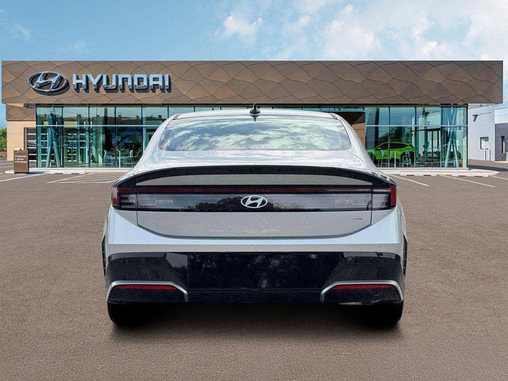 New 2026 Silver Hyundai SEL Sport image 6