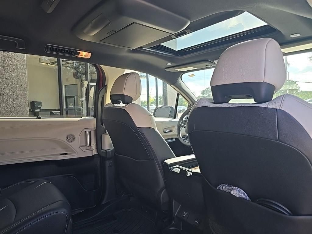 Used 2025 Red Toyota Limited image 34