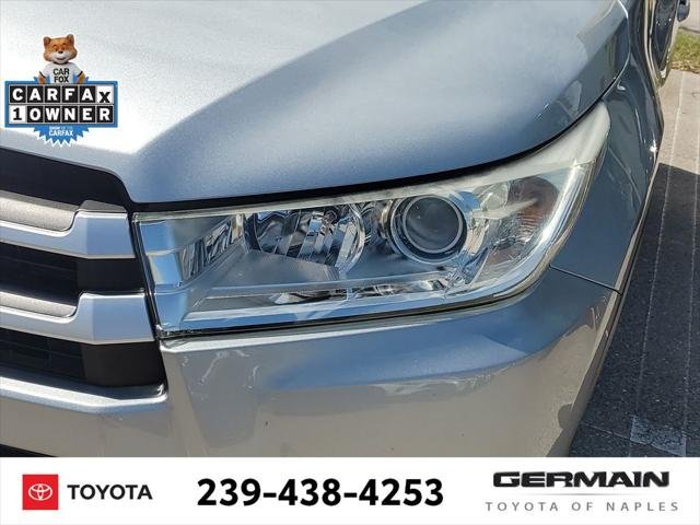 Certified Used 2019 CELESTIAL SILVER METALLIC Toyota  image 15