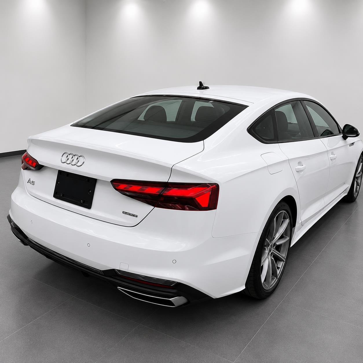 Used 2025 WHITE Audi S line Premium image 3