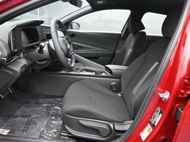 Certified Used 2025 Red Hyundai SEL Sport image 12