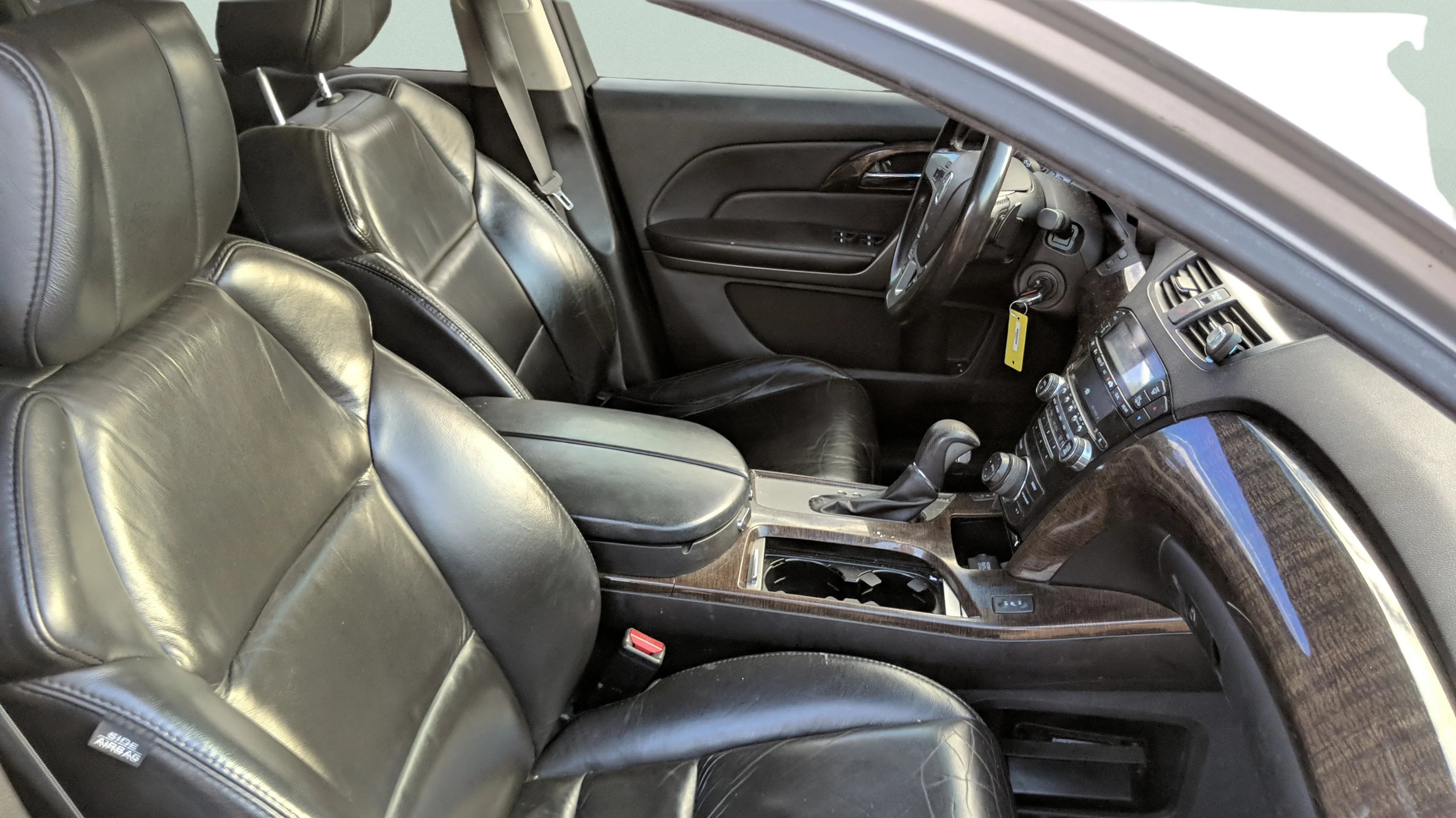 Used 2011 Silver Acura 6-SPD AT image 11