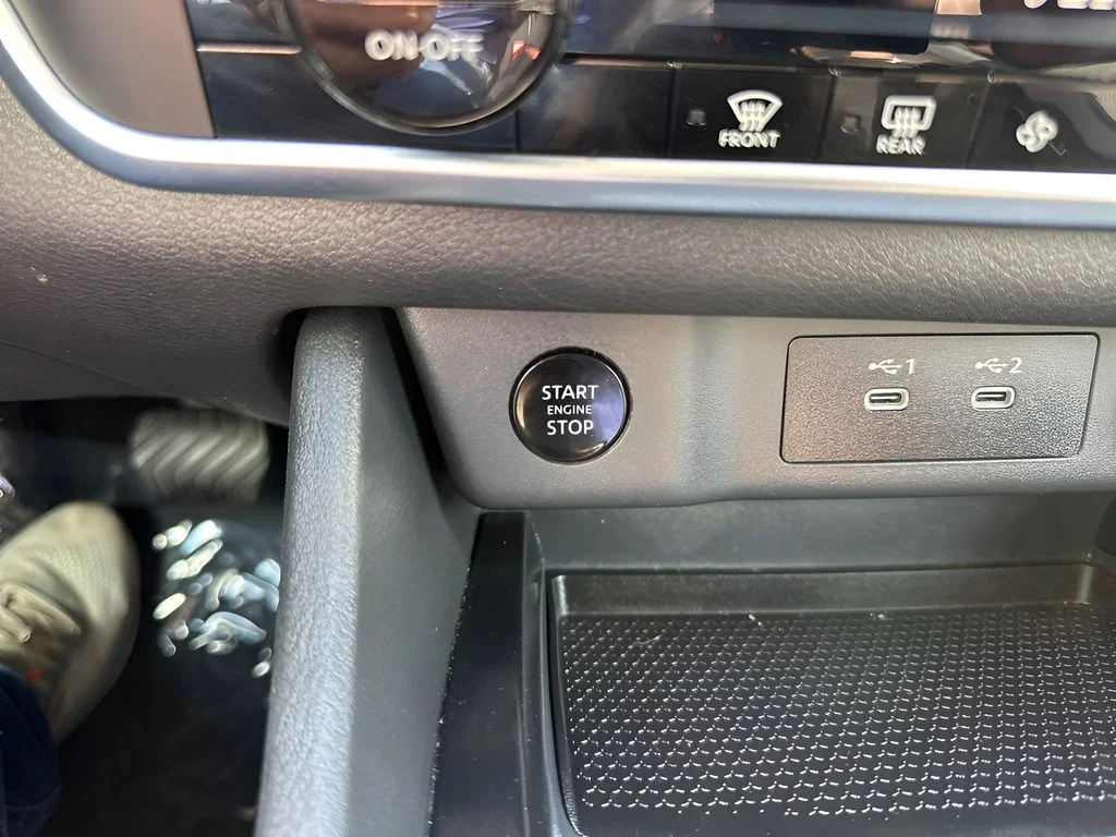 Used 2025 Silver Nissan SV image 20