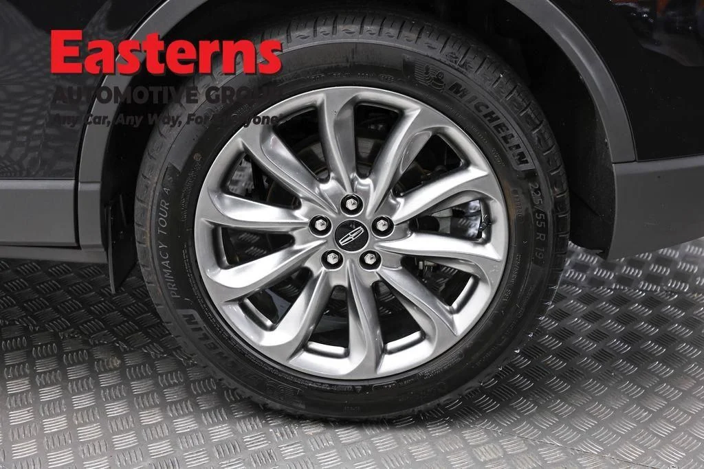 Used 2022 Black Lincoln Standard image 10
