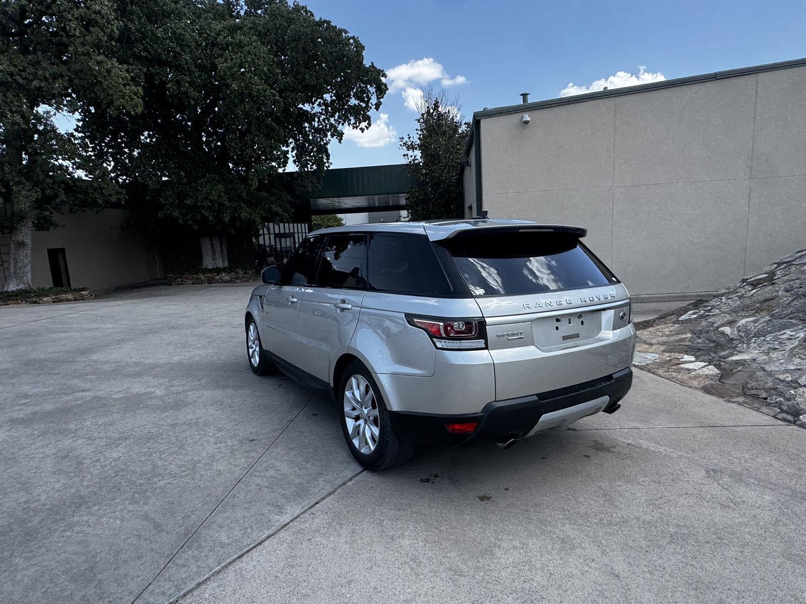 Used 2016  Land Rover V6 HSE image 5