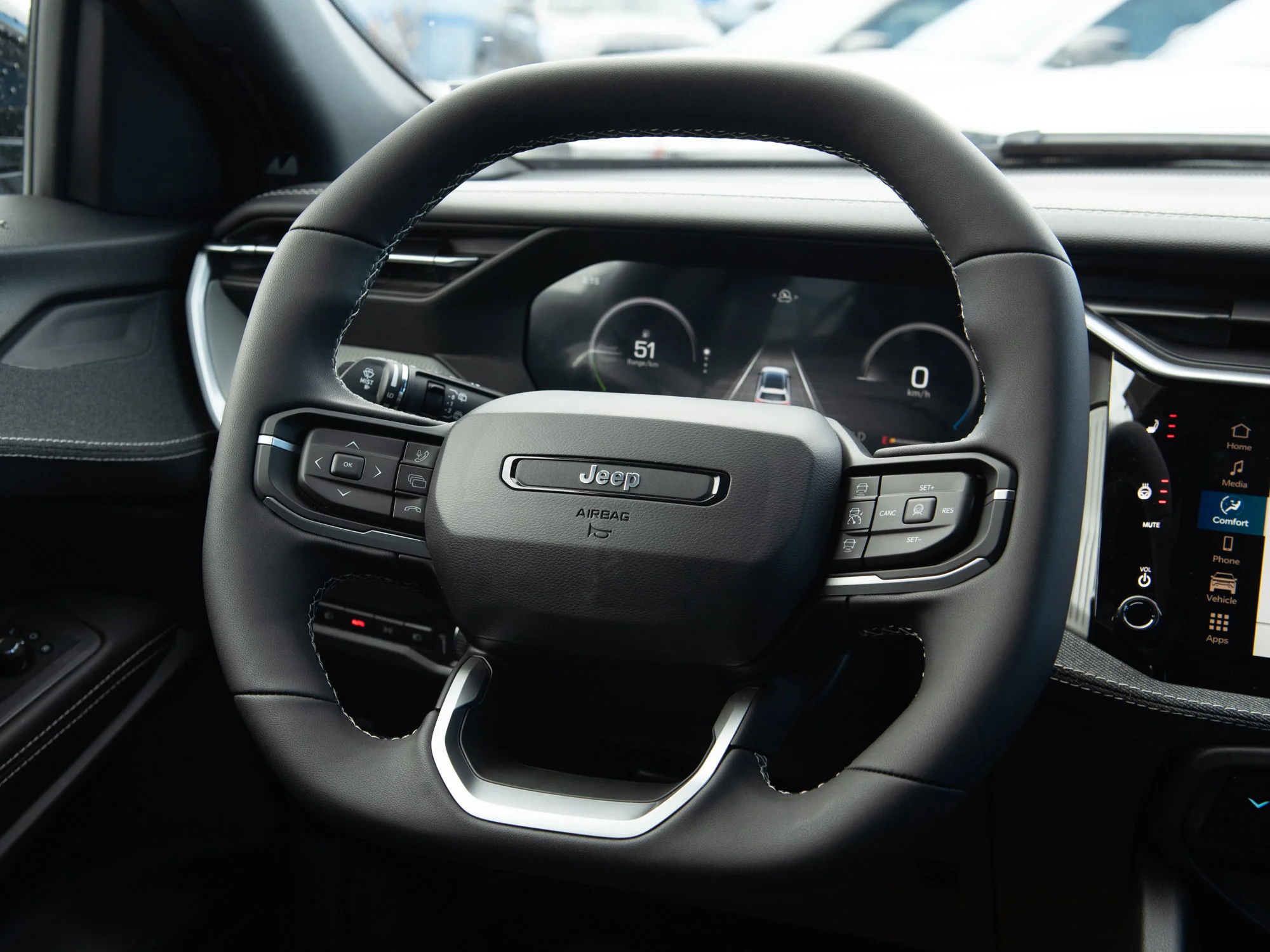 Used 2026 Grey Jeep Laredo* 4x4, Hybrid, Heated Seats, Remote Start, Blind-Spot and Cross-Path image 11