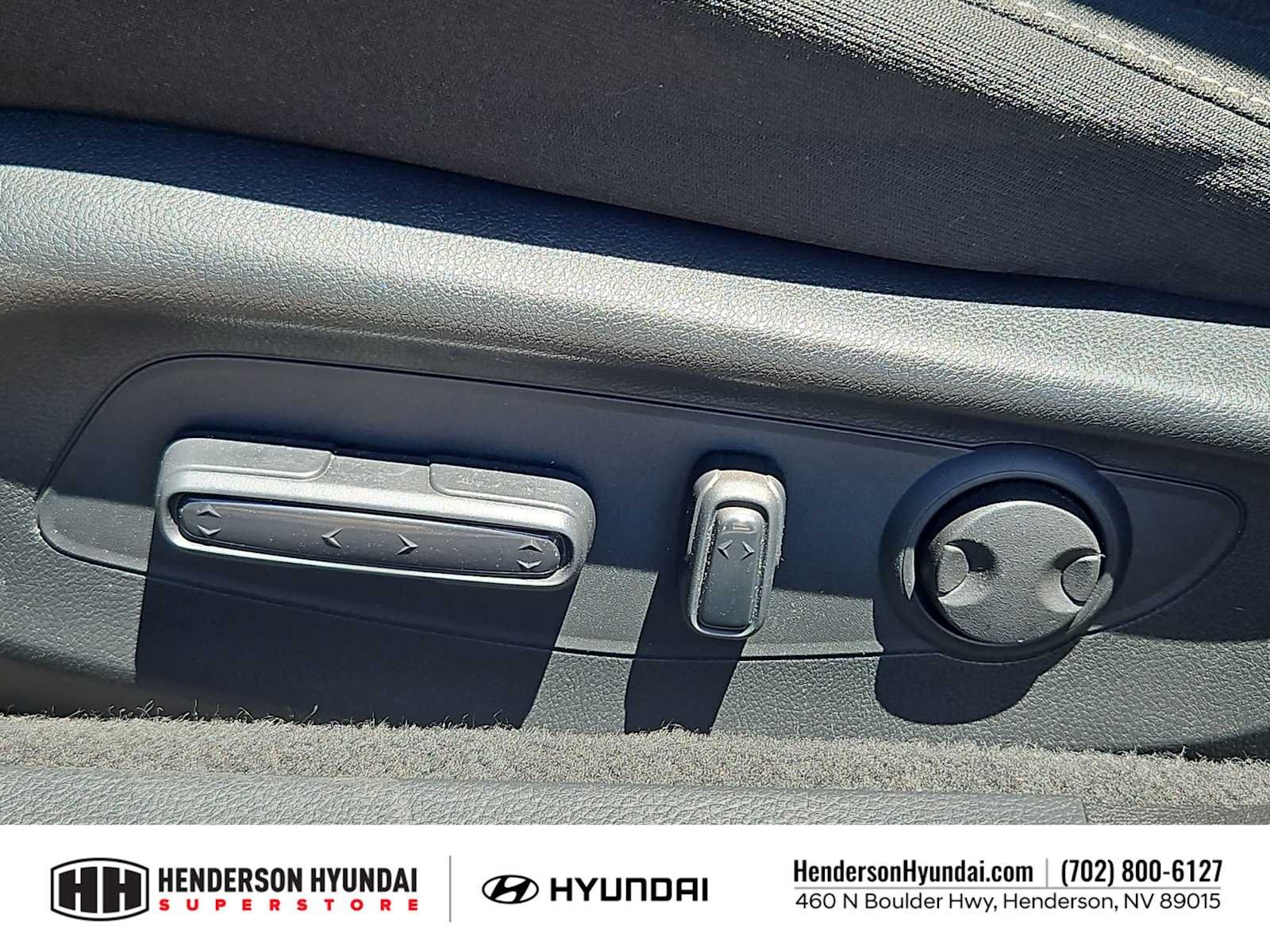 Used 2023 Canyon River Blue Metallic Honda EX image 17