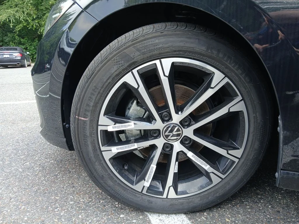 New 2026 Black Volkswagen 1.5T Sport image 25