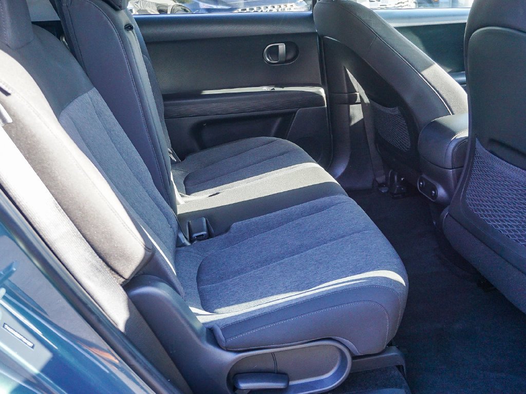 Used 2026 Green Hyundai SE Standard Range image 14