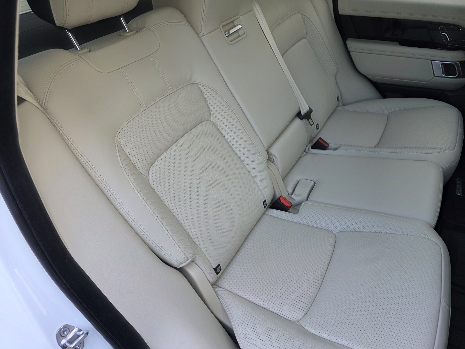 Used 2021 Ivory Land Rover P525 Westminster image 24