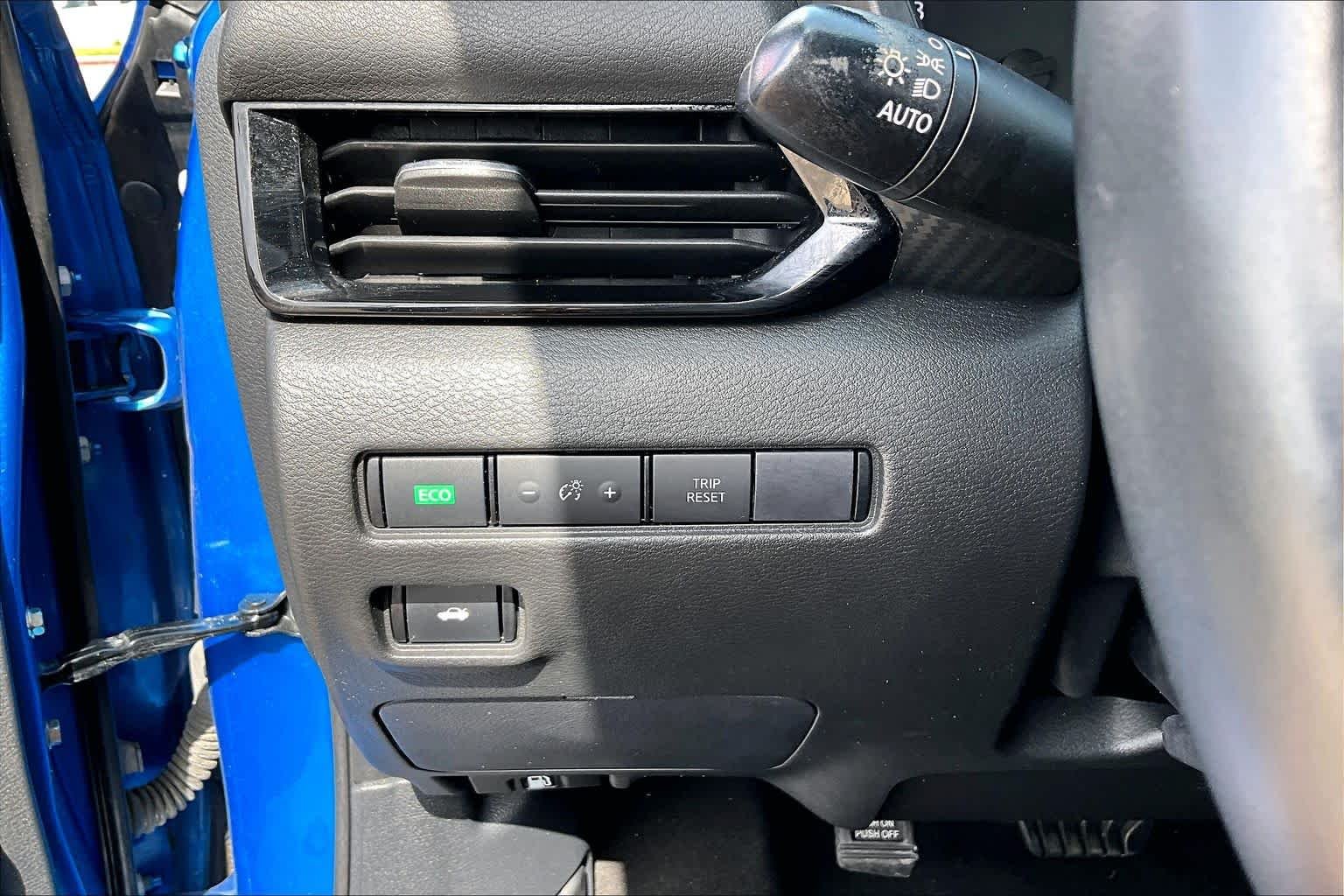 Used 2023 Electric Blue Metallic Nissan SV image 33