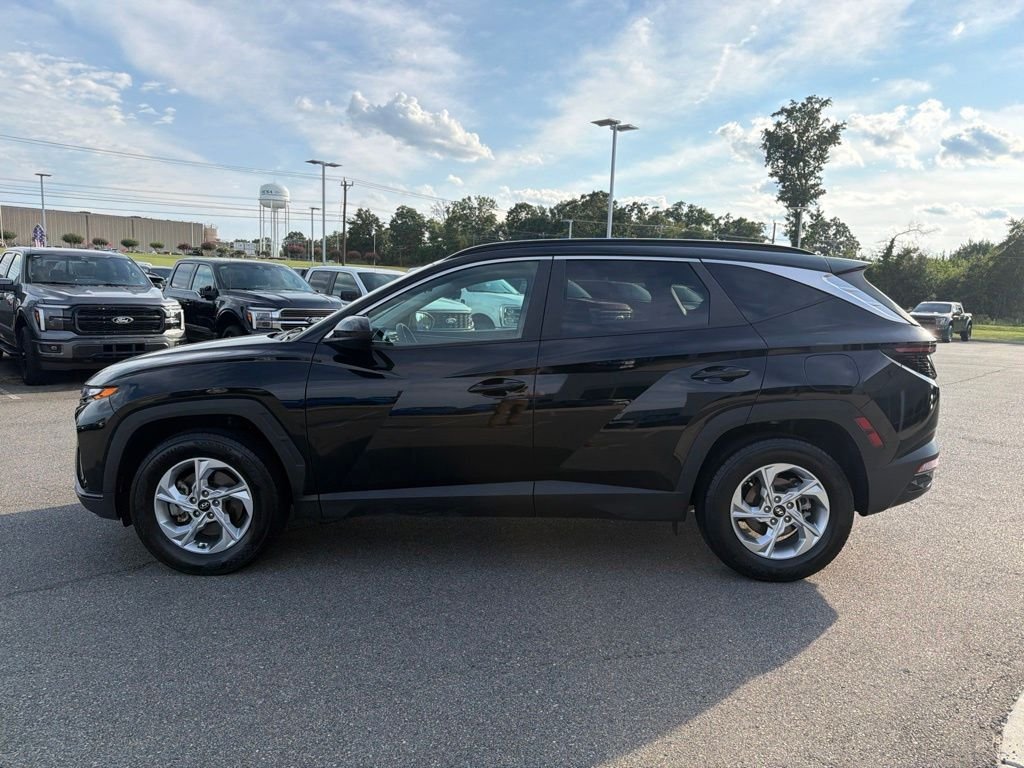 Used 2024 Black Pearl Hyundai SEL image 7