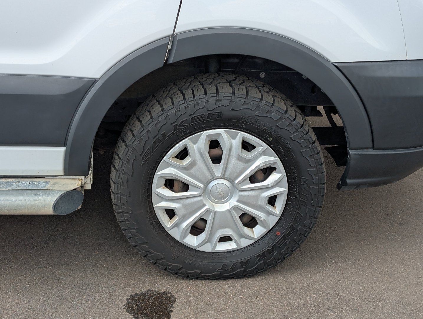 Used 2016 Oxford White Ford  image 8