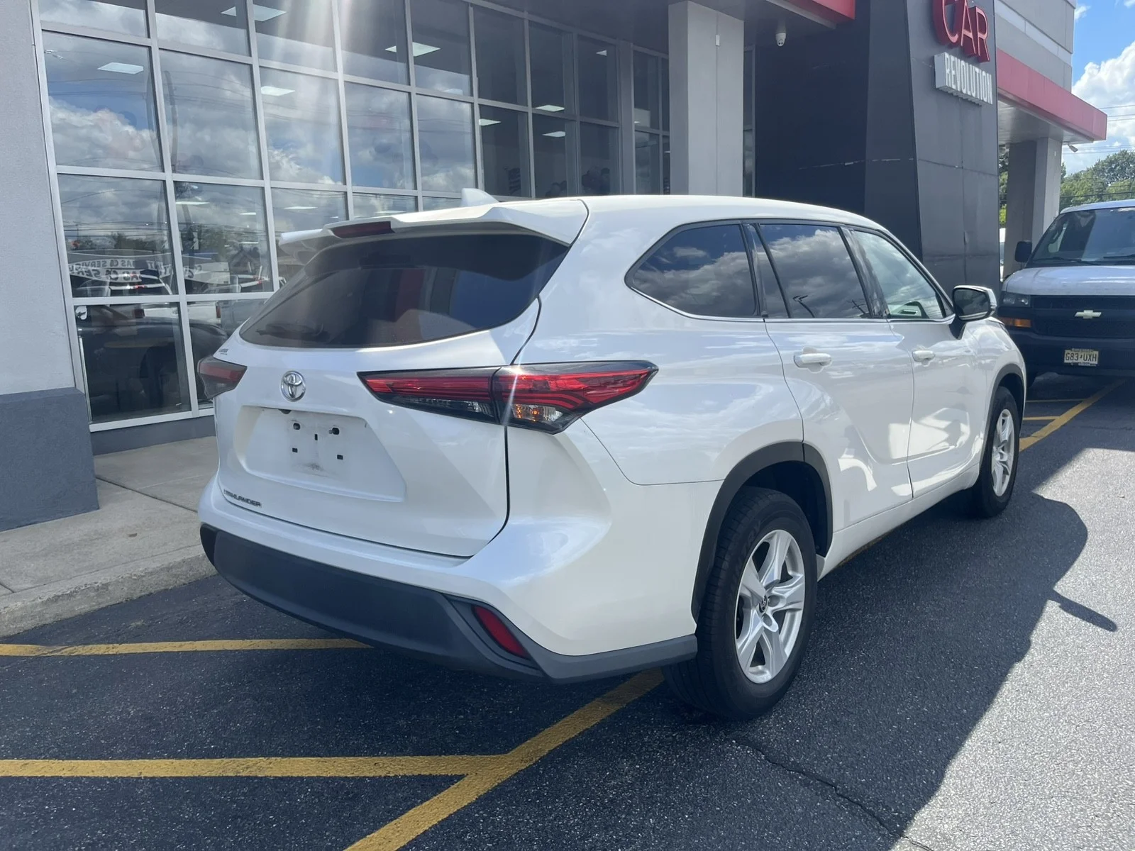 Used 2021 Blizzard Pearl Toyota L FWD image 6