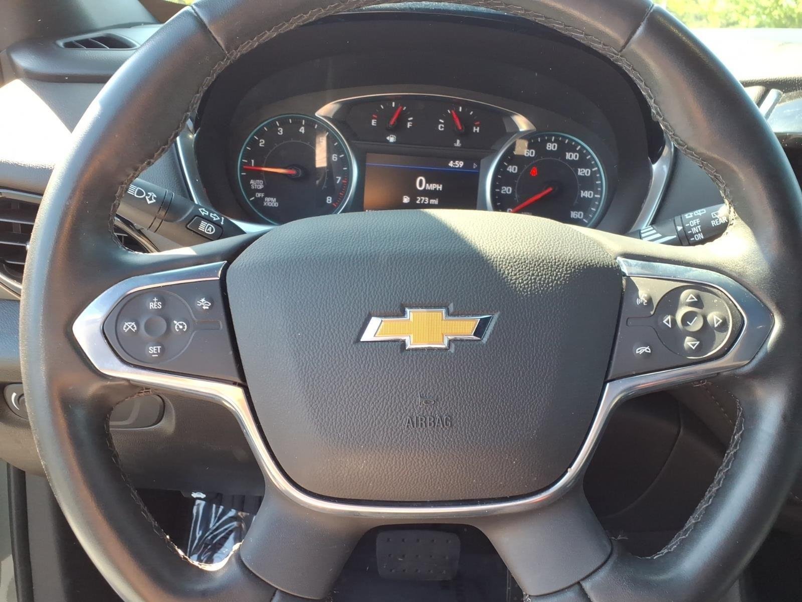 Used 2023 Silver Sage Metallic Chevrolet LT Cloth image 21