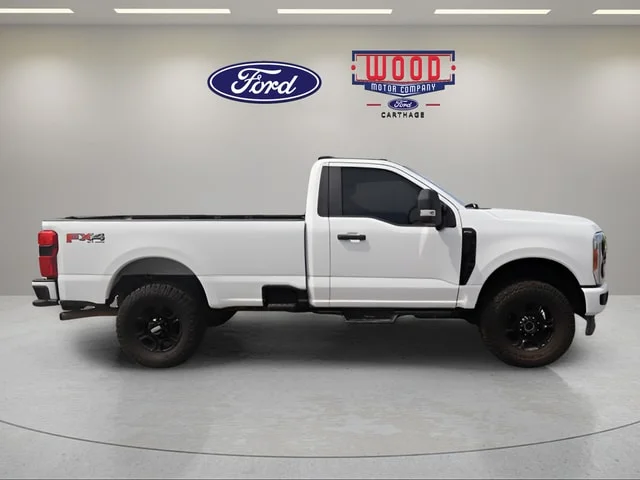 Used 2023 Oxford White Ford XL image 2