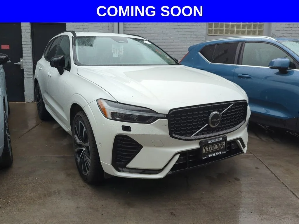 2025 Volvo XC60 B5 Plus Dark AWD's photo