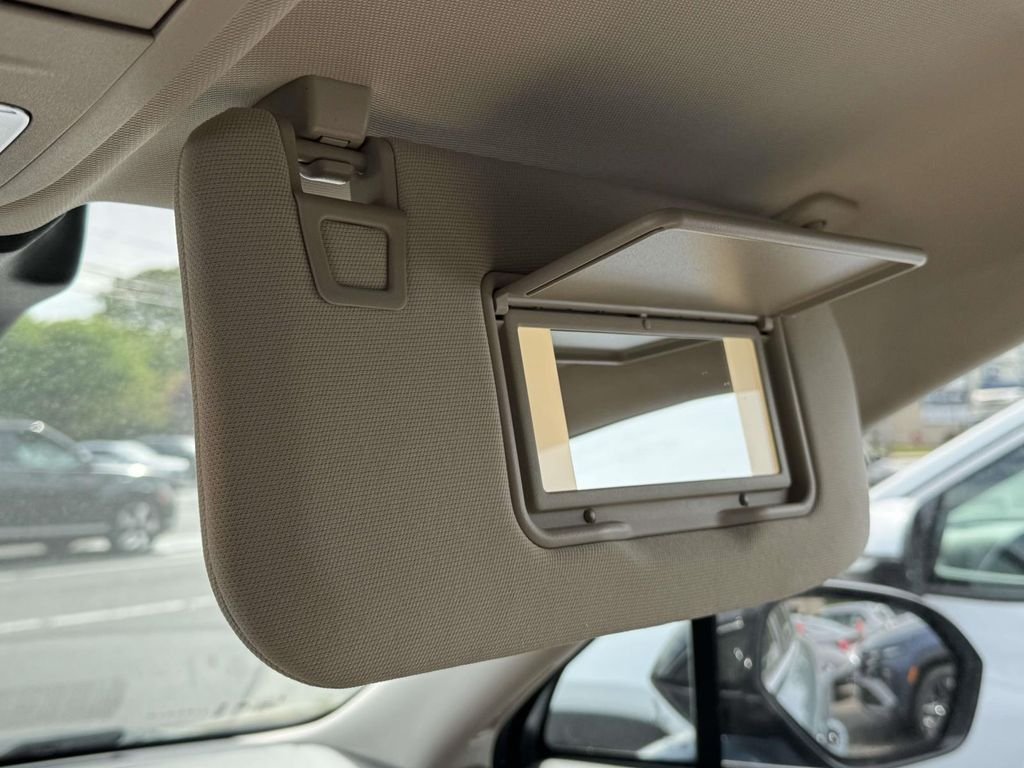 Used 2023 Blue Lincoln Standard image 29