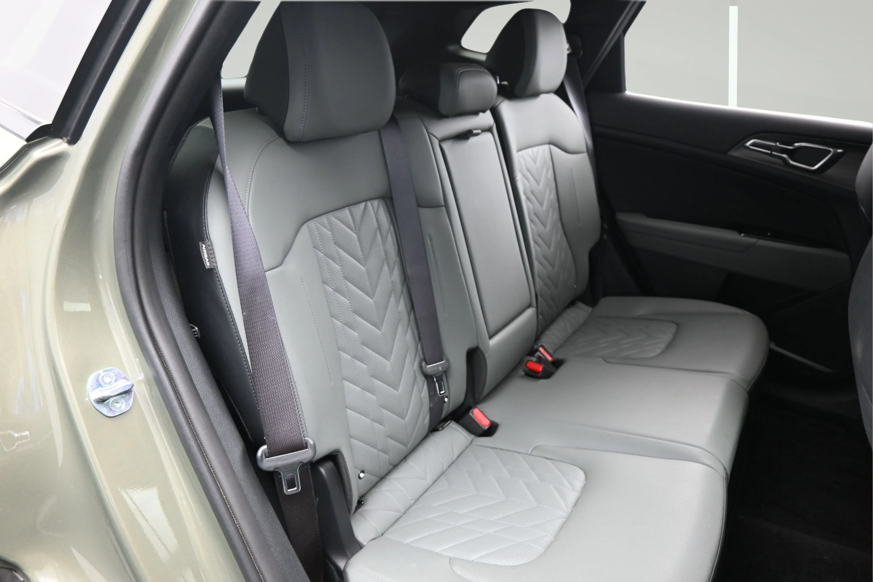 Used 2024 Jungle Green Kia X-Line image 13