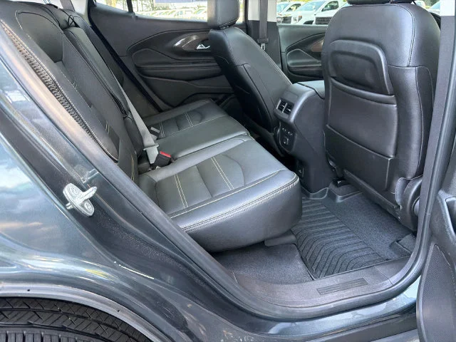 Used 2022 HUNTER METALLIC GMC Denali image 15