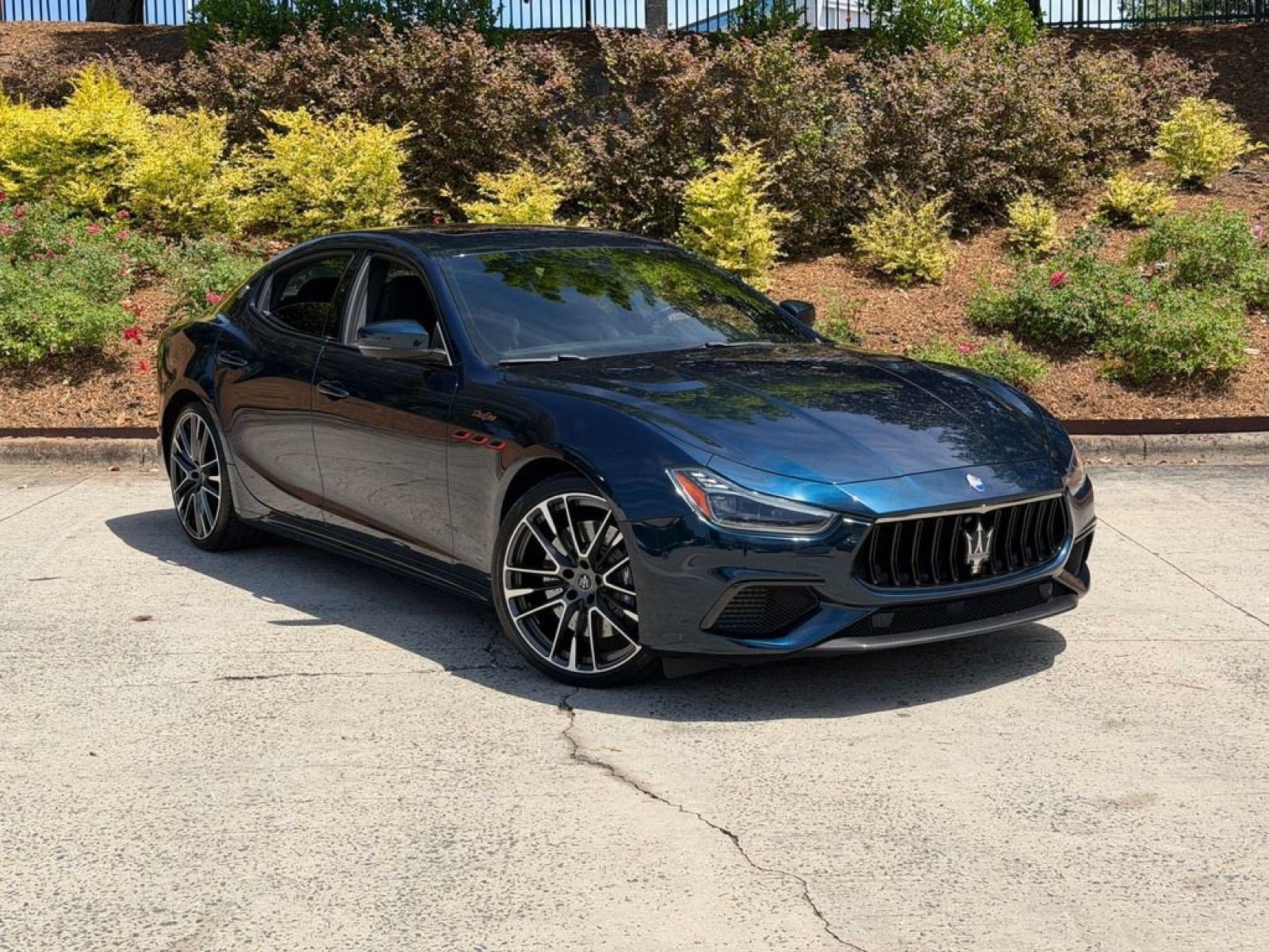 Used 2021 Blue Maserati Trofeo image 2
