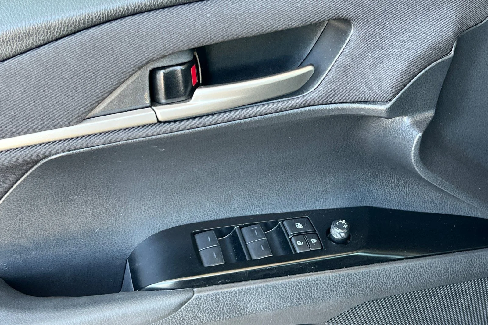 Used 2025 Blue Toyota LE image 11