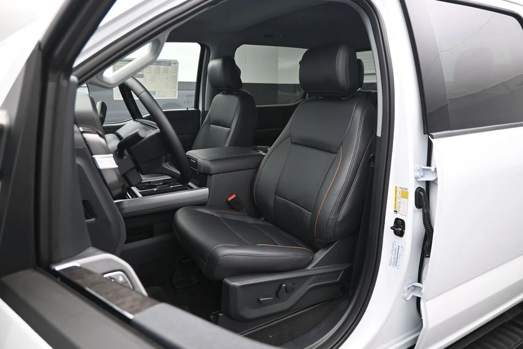 New 2026 Oxford White Ford Lariat image 8
