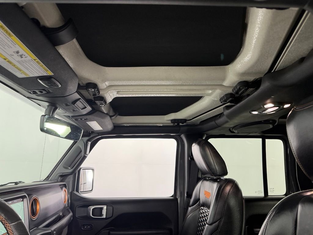 Used 2022 Gray Jeep Mojave image 24