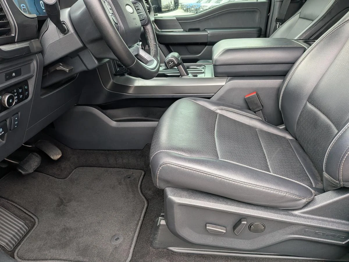 Used 2025 Blue Ford Lariat 4wd Supercrew image 16