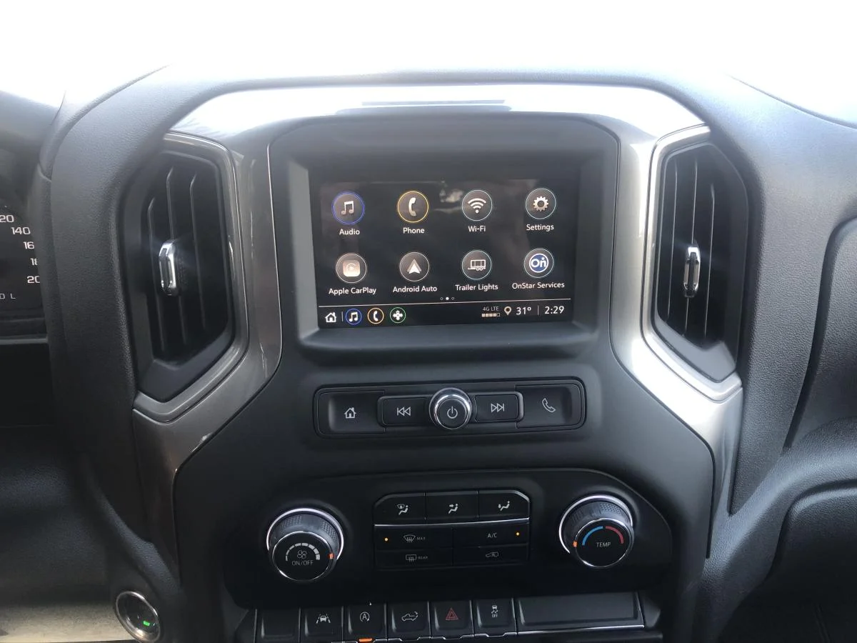 New 2026 White Chevrolet 4wd Crew Cab 147 image 14